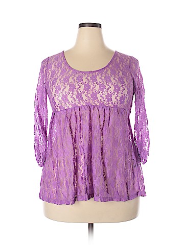 Weavers 3/4 Sleeve Blouse (view 1)