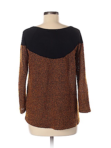 Romeo & Juliet Couture Pullover Sweater (view 2)