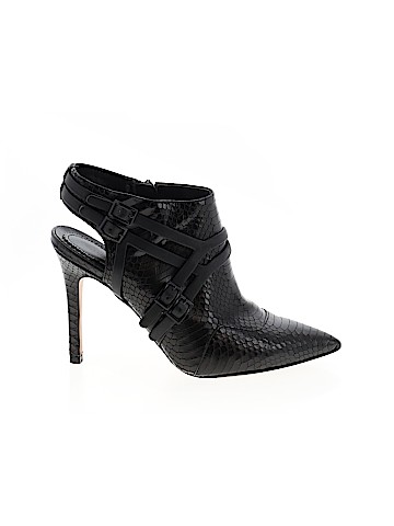 Pour La Victoire Ankle Boots (view 1)