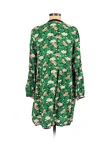 Old Navy Casual Dress (view 2)