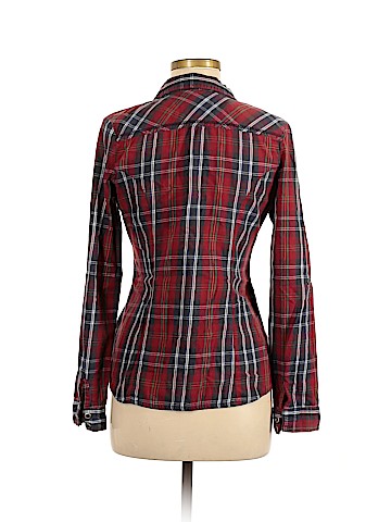 Maurices Long Sleeve Button-Down Shirt (view 2)