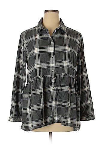 American Eagle Outfitters Long Sleeve Top (view 1)