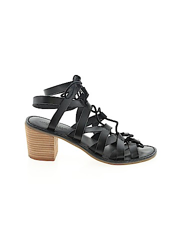 American Eagle Outfitters Sandals (view 1)