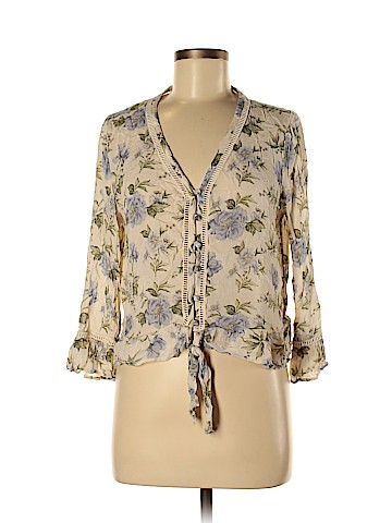 American Eagle Outfitters 3/4 Sleeve Top (view 1)