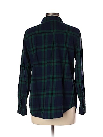 Old Navy - Maternity Long Sleeve Button-Down Shirt (view 2)