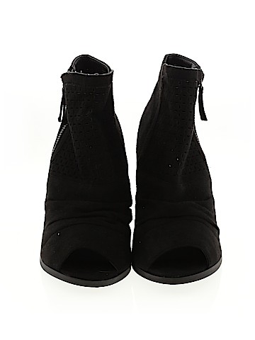 Yoki Ankle Boots (view 2)