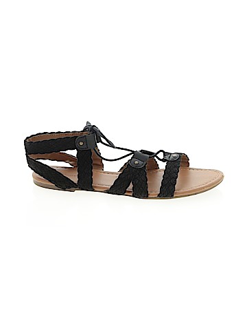 Old Navy Sandals (view 1)