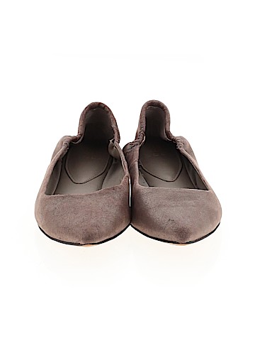 Isola Flats (view 2)