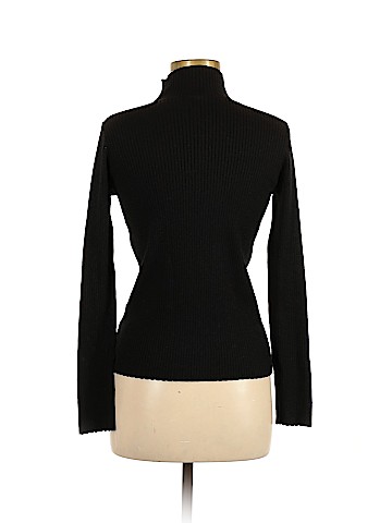 Uniqlo Turtleneck Sweater (view 2)