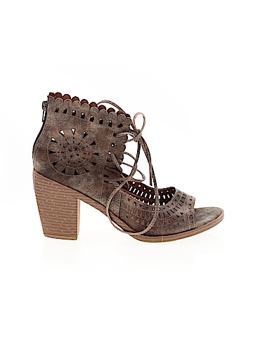 Maurices Heels (view 1)