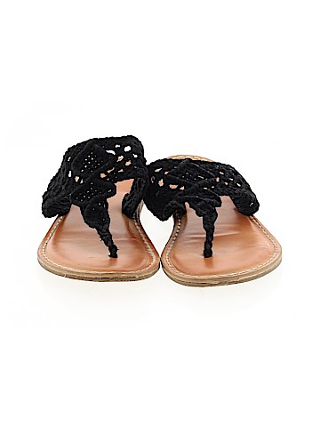 Universal Thread Sandals (view 2)