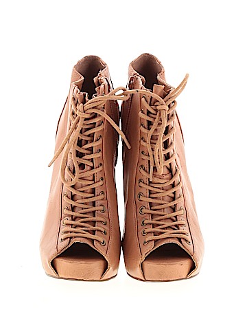 Express Heels (view 2)