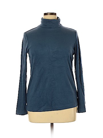 Uniqlo Turtleneck Sweater (view 1)