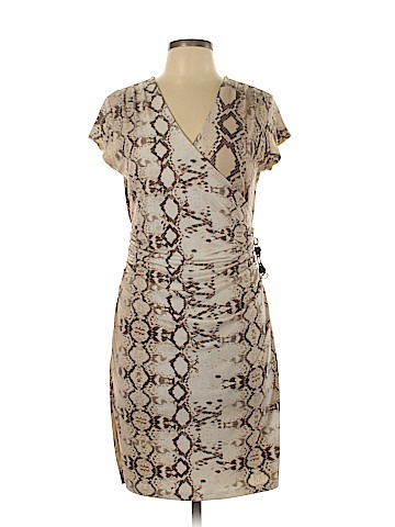 Jennifer Lopez Casual Dress (view 1)