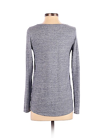 American Eagle Outfitters Long Sleeve T-Shirt (view 2)