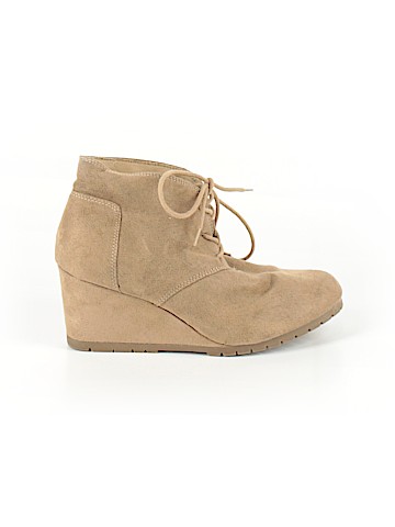 Unbranded Ankle Boots (view 1)