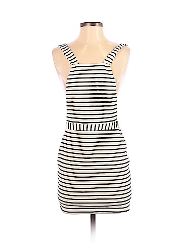 Lily White Casual Dress (view 1)