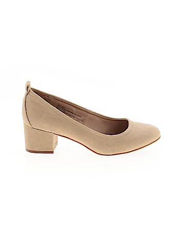 Universal Thread Heels (view 1)