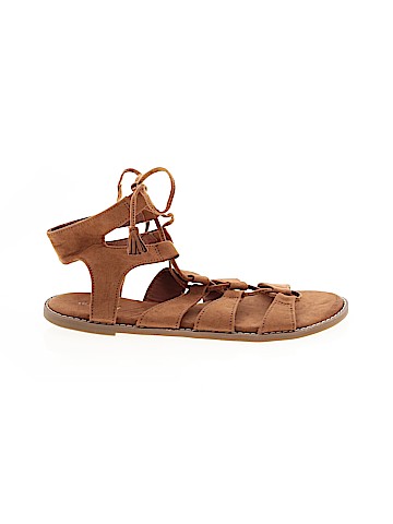 Old Navy Sandals (view 1)