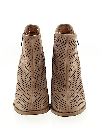 Esprit Ankle Boots (view 2)