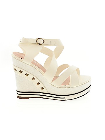 Reneeze Wedges (view 1)