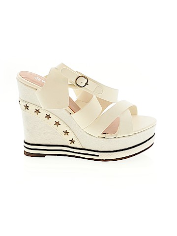 Reneeze Wedges (view 1)