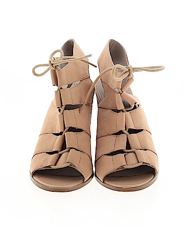 Hinge Heels (view 2)