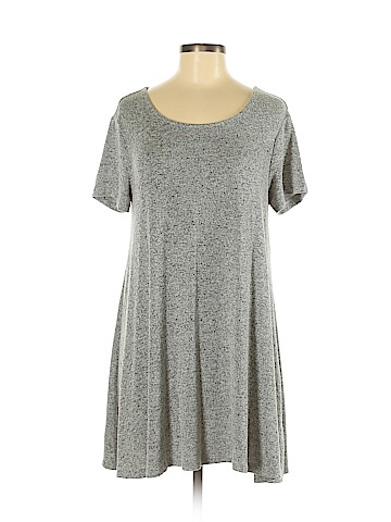 Old Navy Casual Dress (view 1)