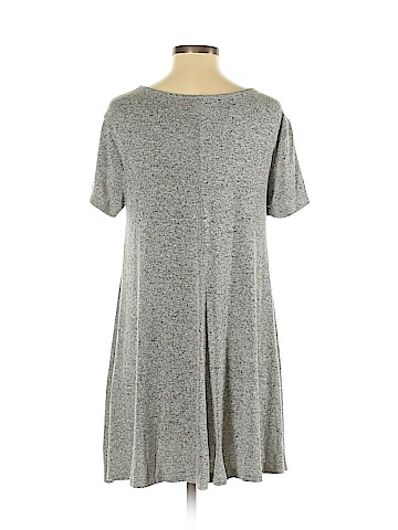 Old Navy Casual Dress (view 2)