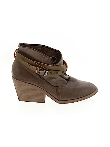 Qupid Ankle Boots (view 1)