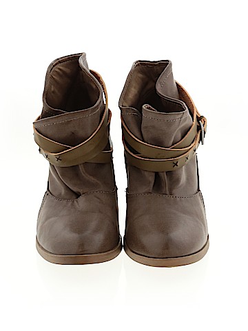 Qupid Ankle Boots (view 2)