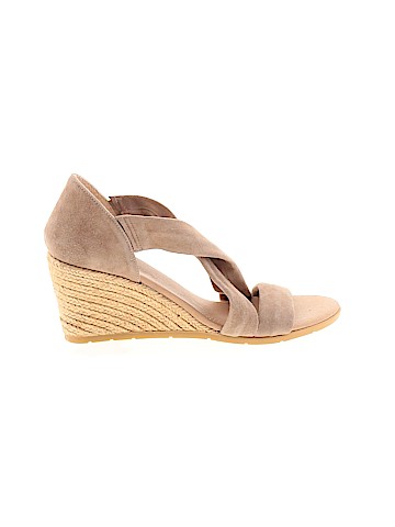 Pinaz Wedges (view 1)