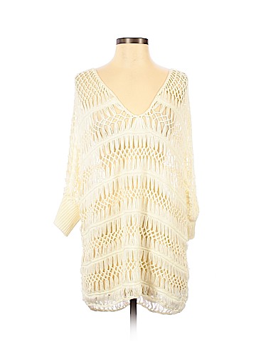 Romeo & Juliet Couture Pullover Sweater (view 1)