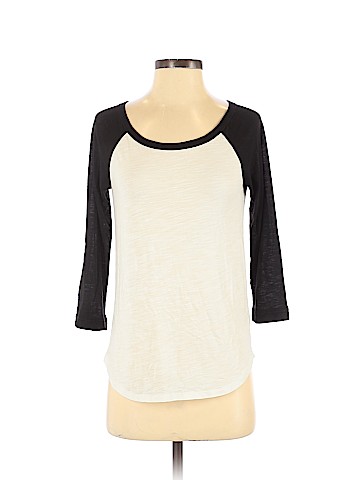 American Eagle Outfitters 3/4 Sleeve T-Shirt (view 1)