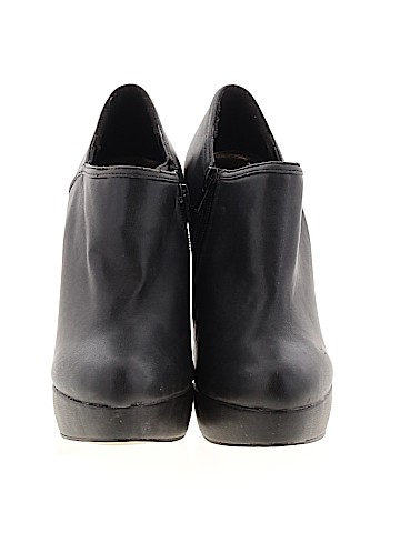 Madden Girl Ankle Boots (view 2)