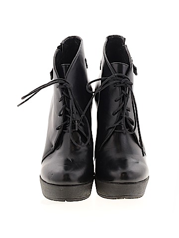 Unbranded Ankle Boots (view 2)