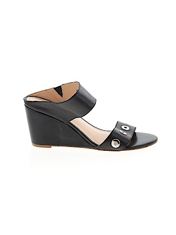 The Limited Wedges (view 1)