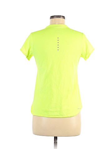 Nike Active T-Shirt (view 2)