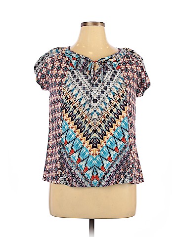 Figueroa & Flower Short Sleeve Top (view 1)