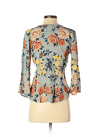 American Eagle Outfitters 3/4 Sleeve Blouse (view 2)