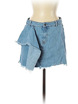 Melrose and Market Size 28 waist