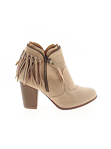 Unbranded Ankle Boots (view 1)