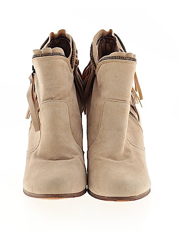 Unbranded Ankle Boots (view 2)