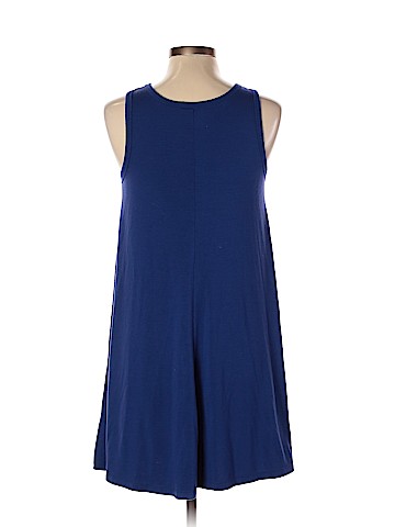 Old Navy Casual Dress (view 2)