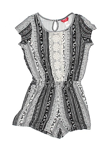 1st Kiss Romper (view 1)