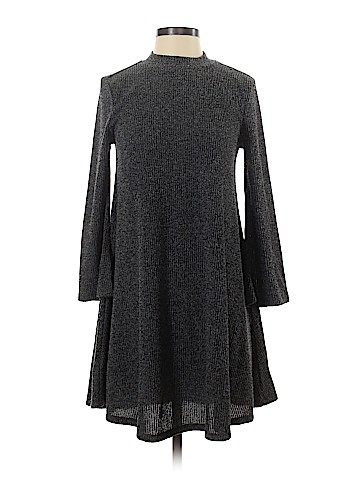 Old Navy Casual Dress (view 1)