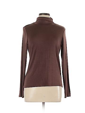 Leo & Nicole Long Sleeve Turtleneck (view 1)