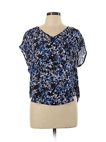 Lush Short Sleeve Blouse (view 1)