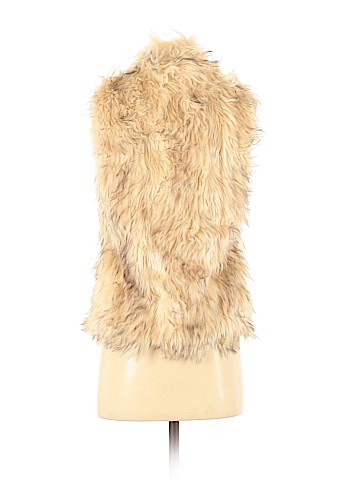 Charlotte Russe Faux Fur Vest (view 2)