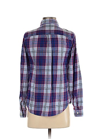 Old Navy Long Sleeve Button-Down Shirt (view 2)